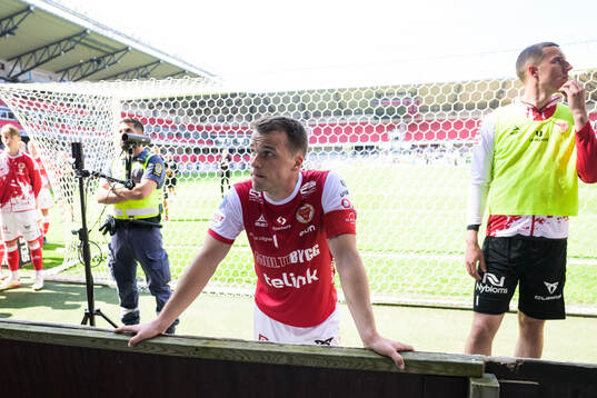 Kalmars Simon Skrabb deppar