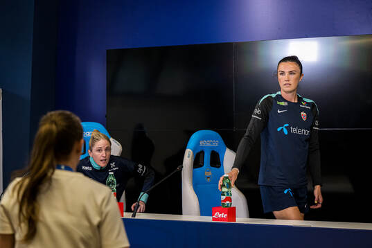Gemma Grainger, head coach, and Ingrid Syrstad Engen of the