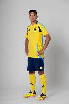 Matteo Perez Vinlöf of the Swedish national football team