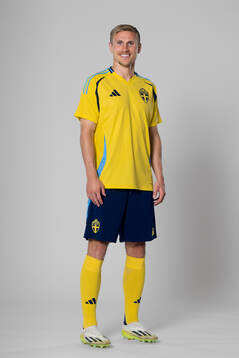 Carl Starfelt of the Swedish national football team poses