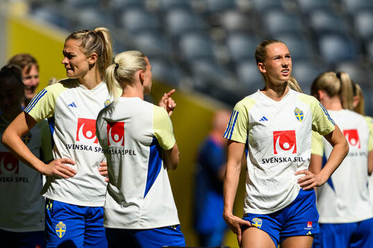 Fridolina Rolfö, Jonna Andersson and Ellen Wangerheim of