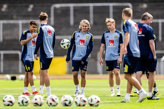 Yasin Ayari, Emil Forsberg and Daniel Svensson of the