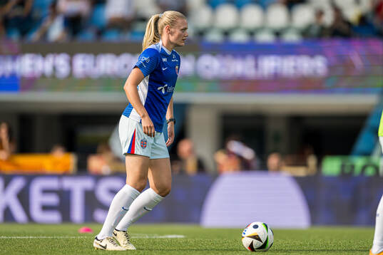 Mathilde Harviken of Norway warms up