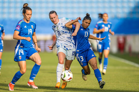 Elisabeth Terland of Norway and Elisa Bartoli of Italy