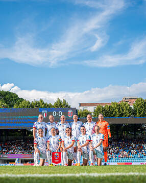 The starting eleven of Norway, from the top left; Mathilde