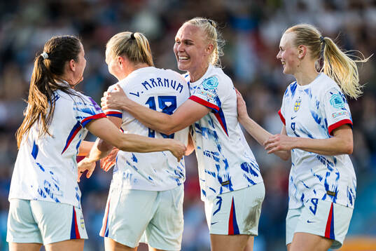 Frida Maanum of Norway celebrates