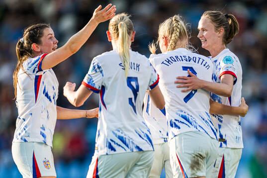 Frida Maanum of Norway celebrates