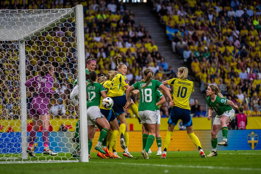 Magdalena Eriksson of Sweden scores 1-0