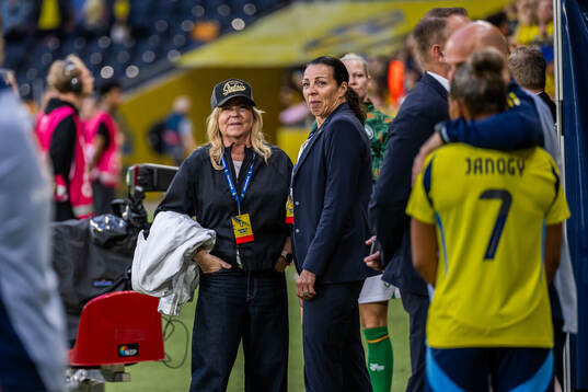 Team manager Marika Domanski Lyfors of Sweden and Andrea