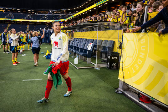 goalkeeper Zecira Musovic of Sweden