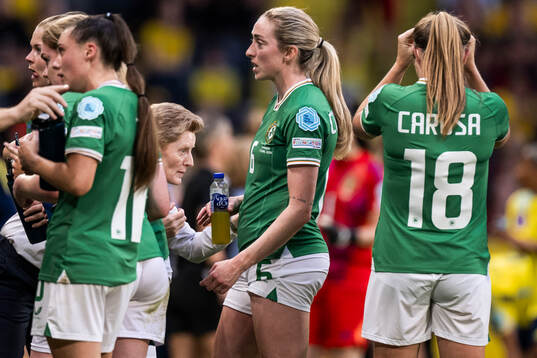 head coach Eileen Gleeson of Republic of Ireland