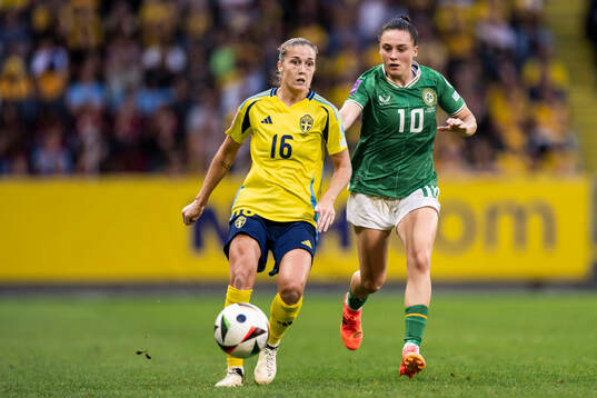 Filippa Angeldal of Sweden and Jessica Ziu of Republic of