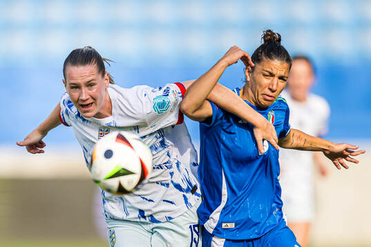 Elisabeth Terland of Norway and Elisa Bartoli of Italy