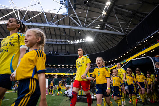 goalkeeper Zecira Musovic of Sweden