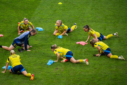 Hanna Lundkvist, Magdalena Eriksson, Kosovare Asllani,