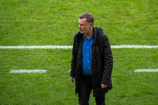 head coach Peter Gerhardsson of Sweden