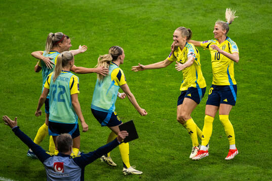Magdalena Eriksson of Sweden celebrates with Ellen