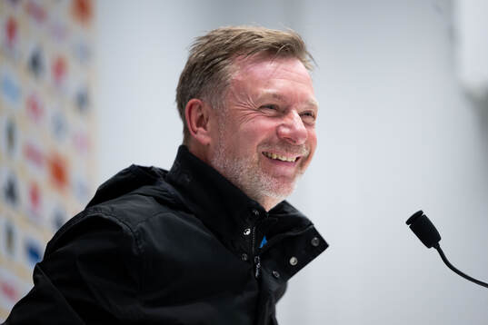 Head coach Peter Gerhardsson of Sweden