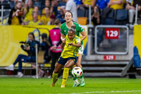 Madelen Janogy of Sweden and Anna Patten