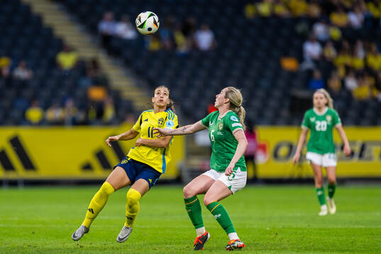 Rosa Kafaji of Sweden and Megan Connolly of Republic of