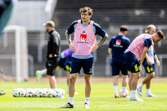 Victor Nilsson Lindelöf of the Swedish men's national