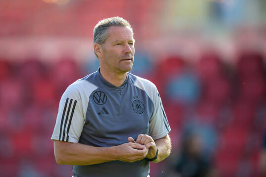 Head coach Jos Bolt of Germany