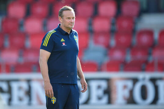 Head coach Martin Qwarmans Möller of Sweden
