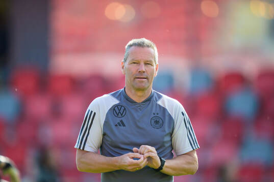 Head coach Jos Bolt of Germany