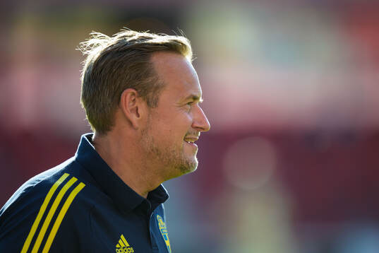 Head coach Martin Qwarmans Möller of Sweden