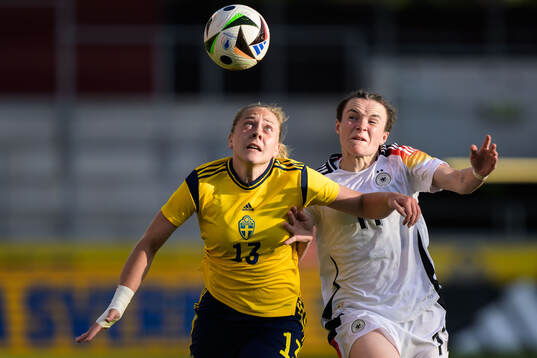 Bläddra bland fler bilder av Football, Under-23, Women's International Friendly, Sweden - Germany