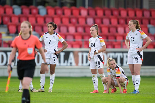 Cora Zicai, Laura Gloning and Laura Pucks of Germany looks