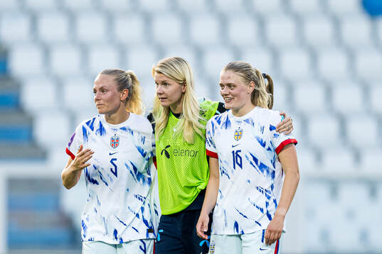 Guro Bergsvand, Ada Stolsmo Hegerberg and Mathilde Harviken
