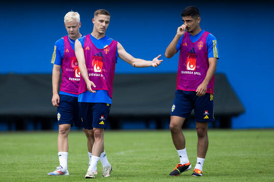 Jacob Ondrejka and Aimar Sher of the Swedish under-21