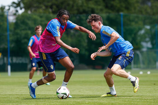 Amar Ahmed Fatah and Noah Persson of the Swedish under-21