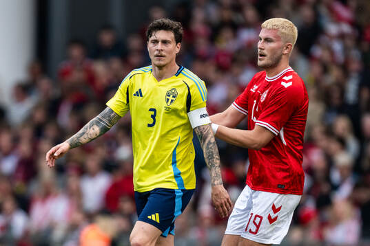 Victor Nilsson Lindelöf of Sweden and Jonas Wind of Denmark