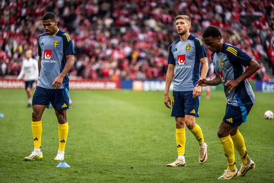 Isak Hien, Anton Salétros and Niclas Eliasson of Sweden
