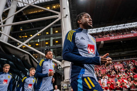 Anthony Elanga of Sweden