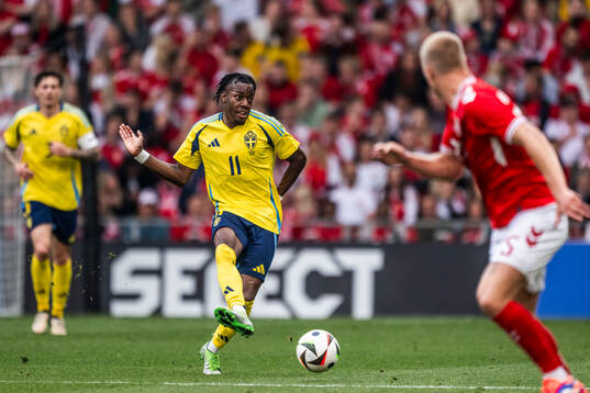 Anthony Elanga of Sweden