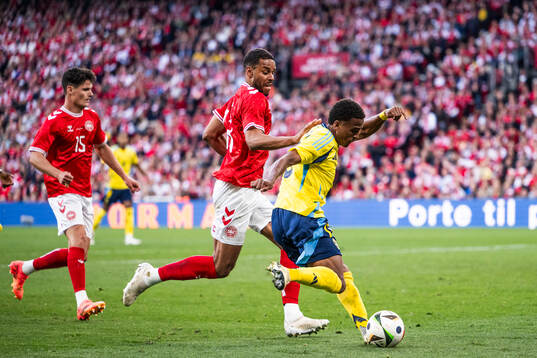 Mathias Jørgensen of Denmark and Niclas Eliasson of Sweden
