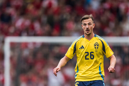 Simon Olsson of Sweden