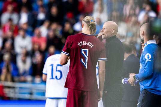 Erling Braut Haaland and head coach Ståle Solbakken of
