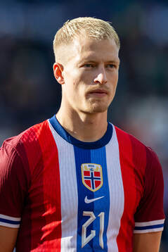 Andreas Hanche-Olsen of Norway line up