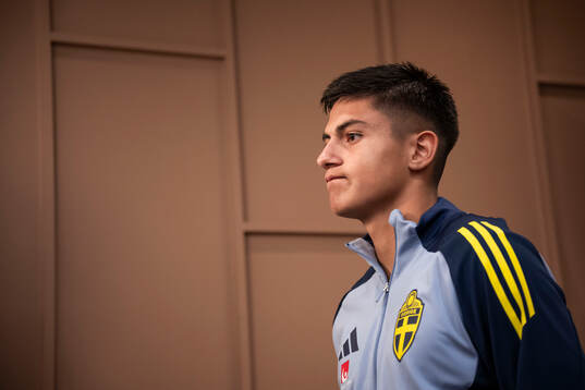 Matteo Perez Vinlöf of the Swedish national football team