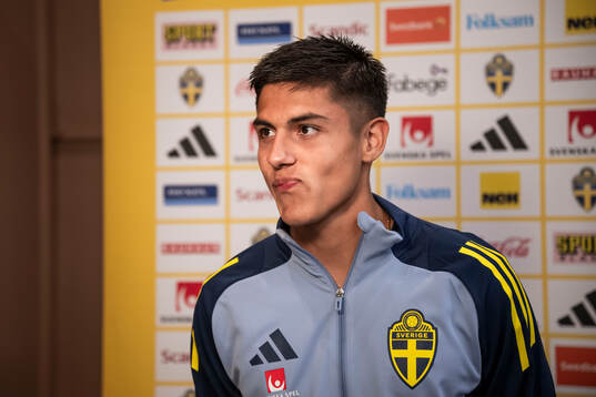 Matteo Perez Vinlöf of the Swedish national football team