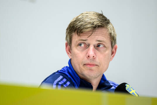 Head coach Jon Dahl Tomasson of the Swedish men's national