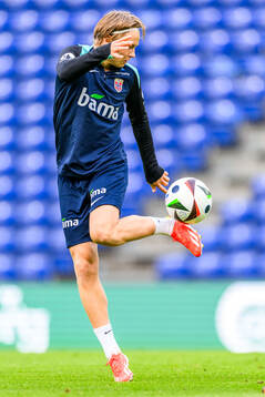 Andreas Schjelderup of Norway of the Norwegian national