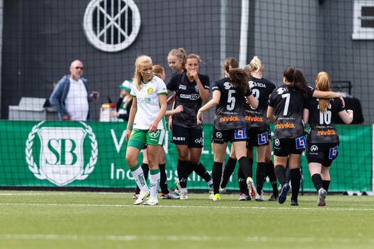 Hammarbys Smilla Holmberg deppar