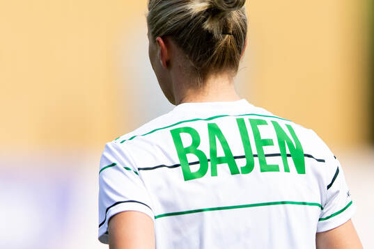 En tröja med texten BAJEN på