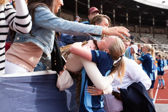 Djurgårdens Zara Jönsson jublar