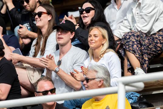 Djurgårdens Sara Lilja Vidlund på läktaren